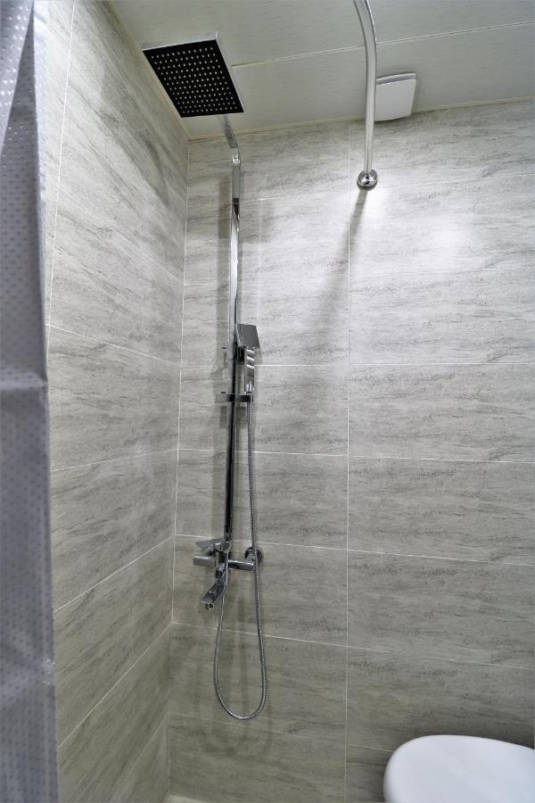 Apartment On Gudiashvili ティビリシ エクステリア 写真